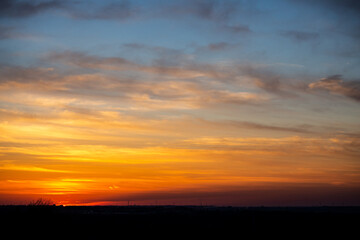 Fototapeta na wymiar Beautiful sunset with wonderful cloudscape