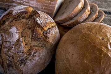 chleb, pieczywo. pszenne, żytnie, świeże, posiłek, wiejski, świąteczny, zdrowy, naturalny