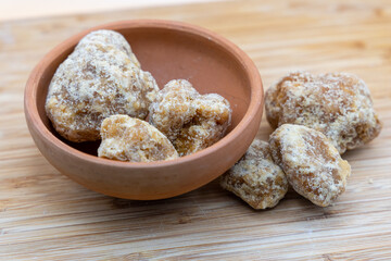 Gur - Suger cane - Natural sweetener Healthy High in Iron and many other benefits - Saker 