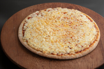 boxed frozen four cheese pizza