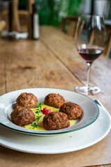 meat meatballs with mashed potatoes
