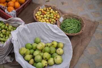 Obraz na płótnie Canvas Fresh organic Guava fruit in a basket