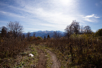 the beginning of autumn in the highlands, nature walks, panoramic views of the mountains, routes and recreation in the mountains.