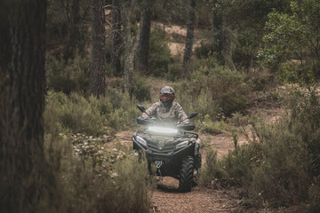 hombre con Quad © jordirenart