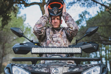 hombre con Quad © jordirenart