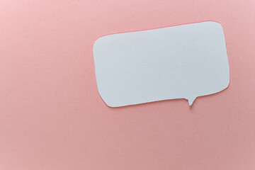 ピンク背景に吹き出し