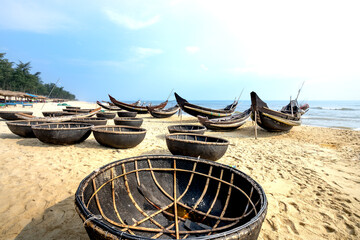 Watch long tail boats with two buoys tube very unique bamboo work of fishermen in Vinh Thanh, Hue...