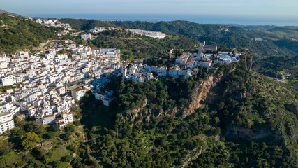 Naklejka premium vista del bonito municipio de Casares en la provincia de Málaga, Andalucía