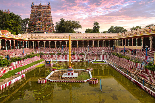 Meenakshi Sundareswarar Temple in Madurai. Tamil Nadu, India. It is dedicated to Meenakshi and to Lord Sundareswarar
