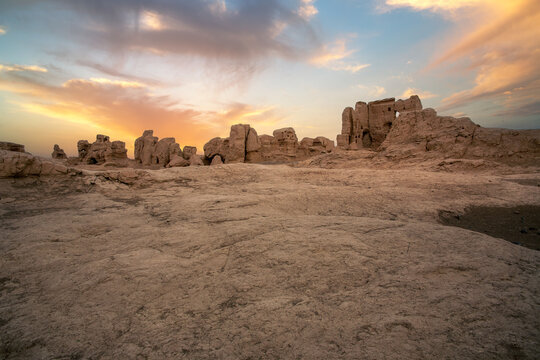 Xinjiang turpan jiaohe city scenery