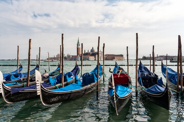 Fototapeta na wymiar gondolas in Venice