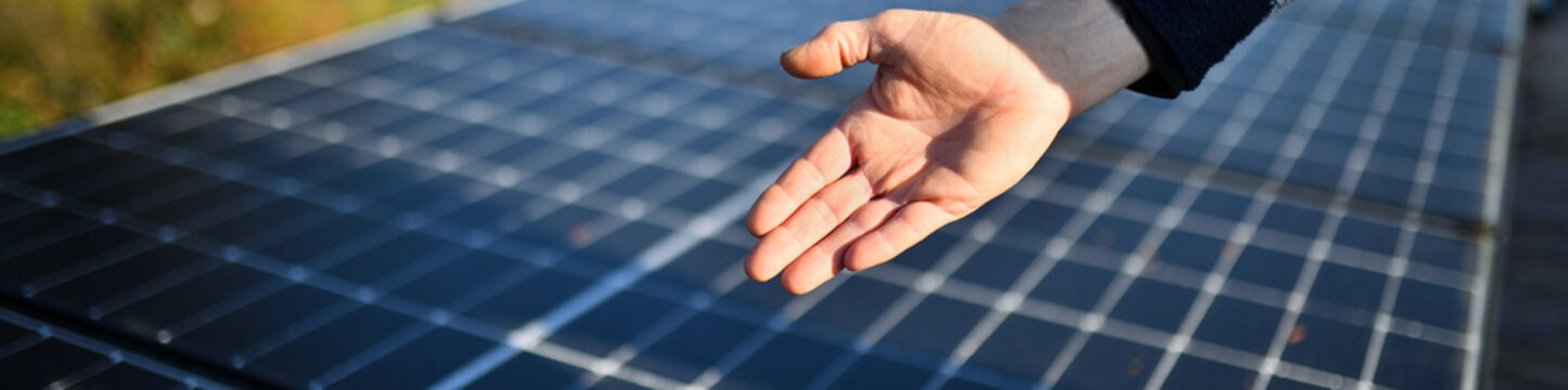 Energieberatung ist eine Dienstleistung zu den Themen Erzeugung, Speicherung, Transport, Bereitstellung, Verbrauch, Einsatz, Einsparung, Umwandlung und R&uuml;ckgewinnung der solaren Energie: Fotovoltaik