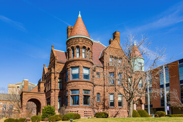 Sunny view of the Samuel Cupples House of Saint Louis University