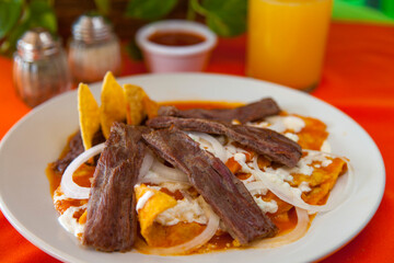 Huevos con Cecina, Alta Cocina Mexicana, Platillos