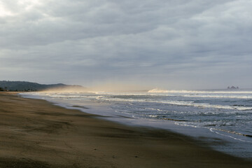 Fototapeta na wymiar Playa de Puerto Rico en la provincia de Manabi - Ecuador