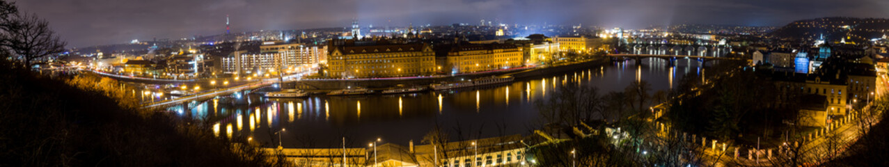 prag at night in the winter time 