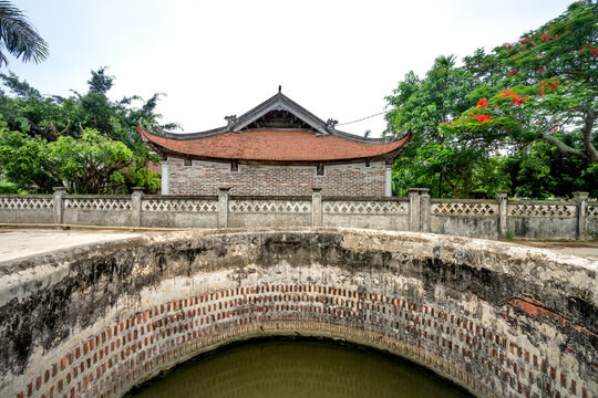 old well in Thai Thuy district, Thai Binh province, Vietnam