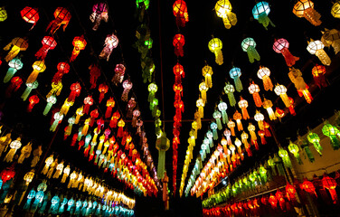 Yipeng lanterns © idmanjoe