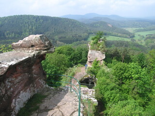 Burgruine Drachenfels in der Pfalz