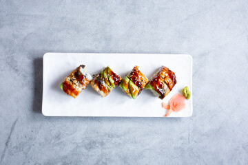 A top down view of a dragon roll. © DAVID