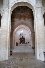 Isole Tremiti - Scorcio dell'altare di Santa Maria a Mare dall'entrata