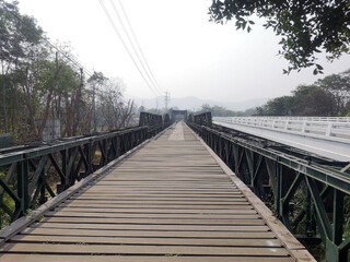 Picture of the iron bridge on the Pai River