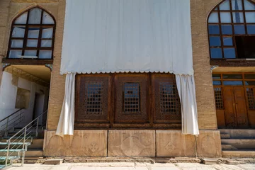 Fototapeten Wooden Windows, Arg of Karim Khan, Shiraz, Iran © sghiaseddin