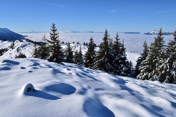 Mer de nuages sur la bassin grenoblois, vue depuis le sommet du Grand Rocher