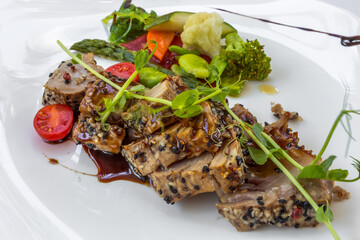 Tataki de thon aux deux Sésames