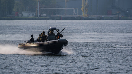 NAVY - Special operiations forces on a speedboat
