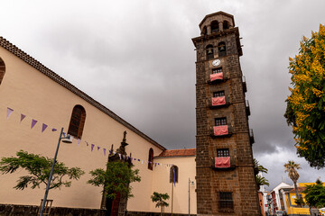Glockenturm der Iglesia de la Concepción