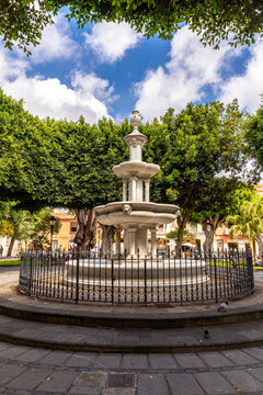 Brunnen auf dem Plaza Del Adelanto