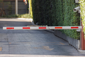 automatic barrier bar for home village security system with CCTV. security gate for resident.