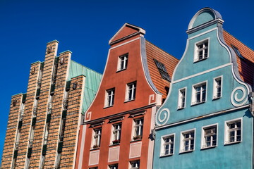 rostock, deutschland - giebelhäuser am universitätsplatz