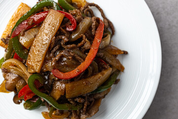 Stir-Fried Chilli Japchae with Chinese-style Meat and Vegetables
