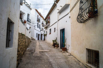 Fototapeta na wymiar classic old white houses, charming streets of the historic town of Altea