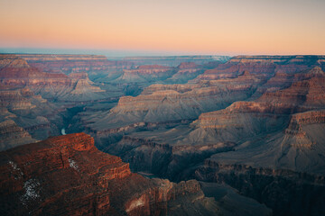 Fototapeta na wymiar Sunrise view from Hopi Point, Grand Canyon Village, Arizona