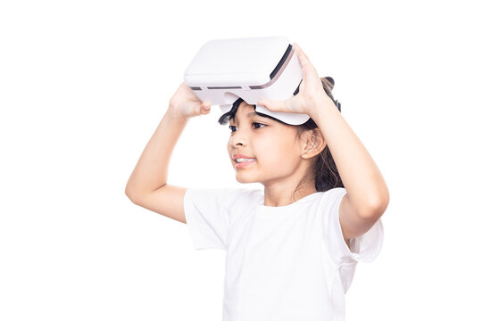 Children experiencing virtual reality.