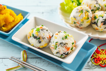 韓国おにぎり　チュモッパ