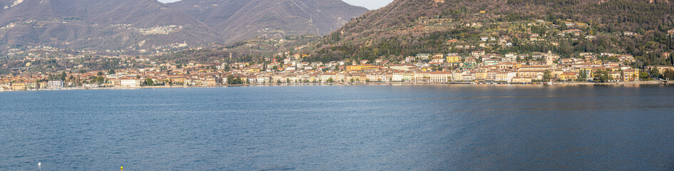 Fototapeta na wymiar Extra wide view of Salò in the Lake Garda