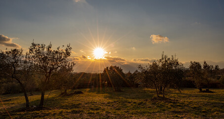 Spectacular photographs of sunsets in Molise, Italy