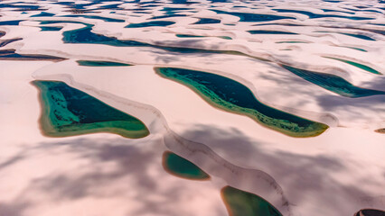 Lençóis Maranhenses Lagoas Dunas Praia Paisagem Barreirinhas Atins Planeta Vilarejo Star Wars Vingadores Proteção Ambiental Cenário Tropical Paradisíaco Paraíso Natureza Aéreo Drone Turismo Turístico