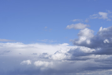 Wolken mit blauen Himmel, Blue sky with clouds
