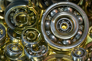 Ball bearing. Motor oil. Lubricating oil.