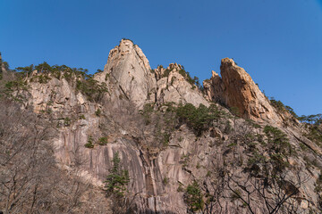 Fototapeta na wymiar Besundae (name of peaks)-Seolacksan national park-Sokchogoun, Gangwondo, Korea