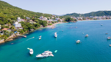 LANCHAS NA LAGOINHA - BOMBINHAS -SC - BRASIL