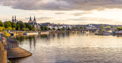 Fototapeta premium Panorama vom Deutschen Eck in Koblenz