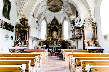 Fototapeta na wymiar Kirche Aurach Kitzbühel