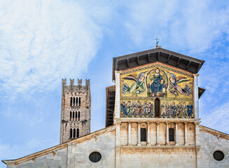 The mosaic on the facade of the Basilica of San Frediano (13th century) - Lucca city in the Tuscany region, central italy, Europe - obrazy, fototapety, plakaty