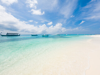 Fototapeta premium amazing tropical beach background white sand and clear blue water